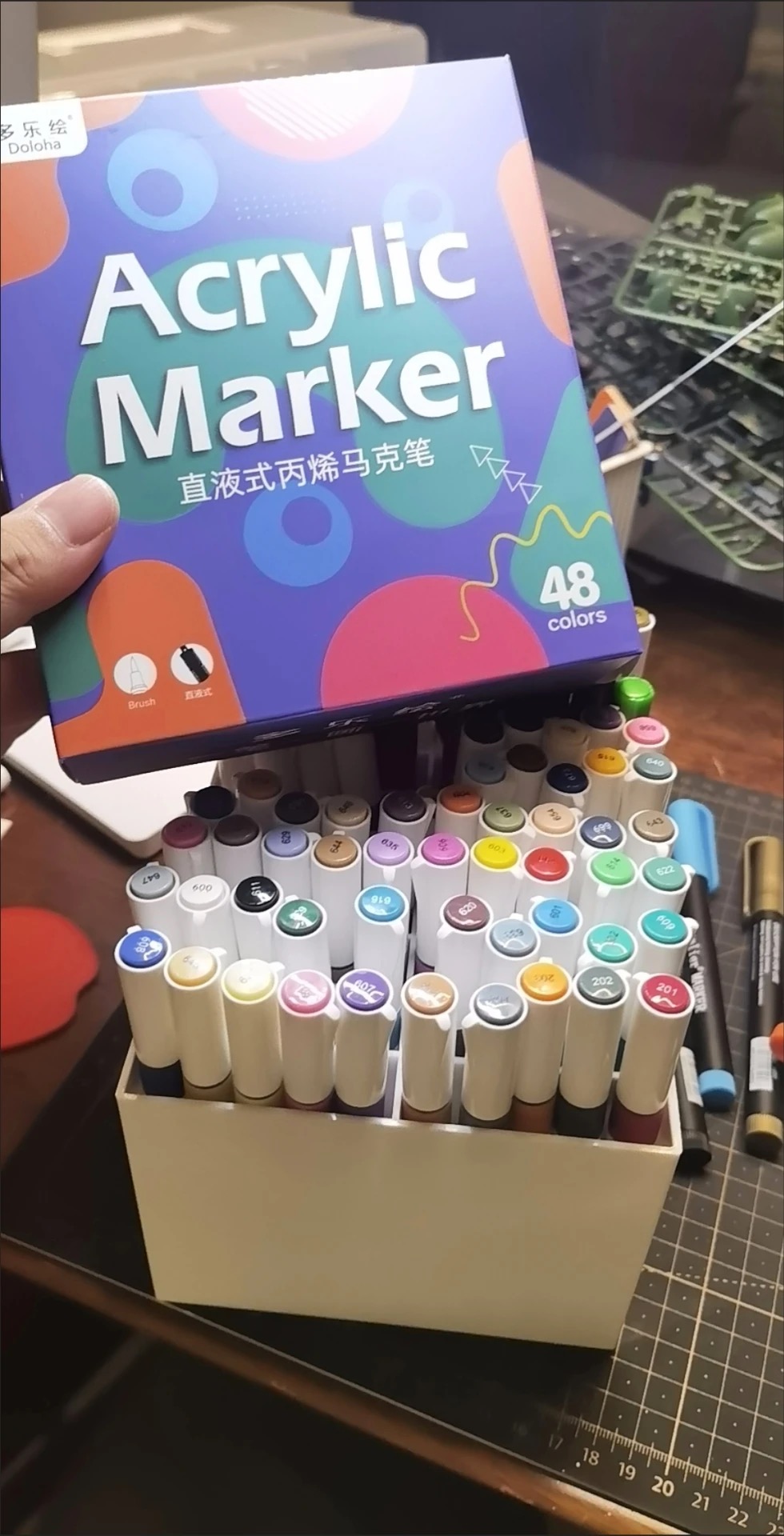 Model Kit Markers - DOLOHA Set di 60 Pennarelli Acrilici
