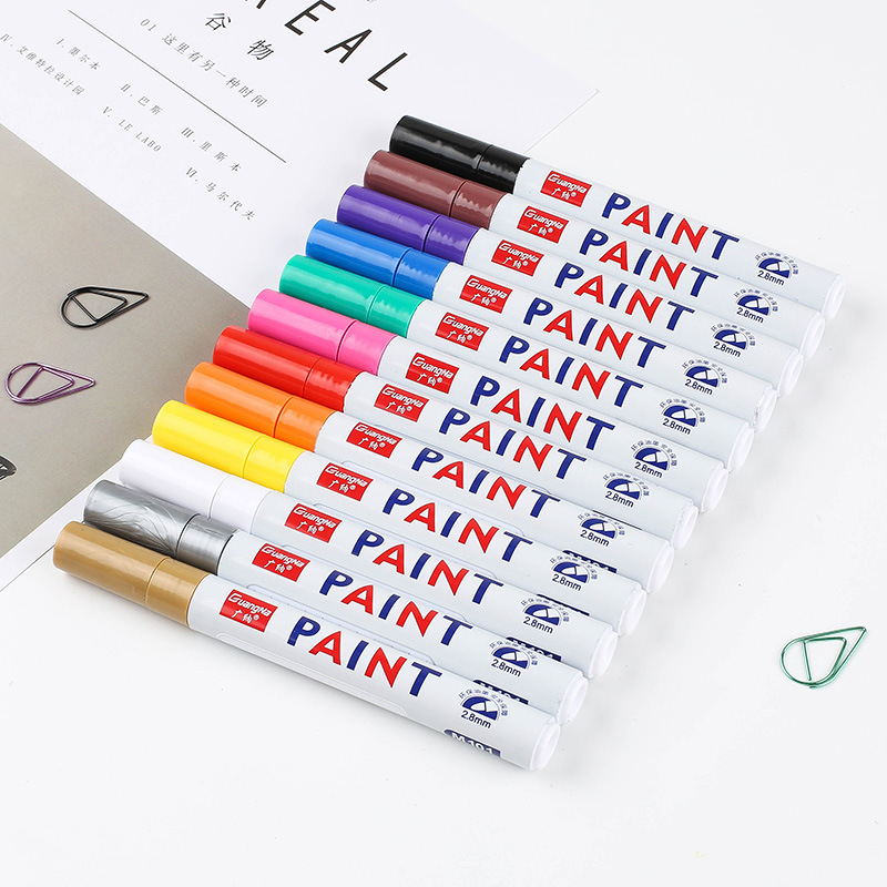 12 pennarelli bianchi per vern - Model Kit Markers recensione e prezzo