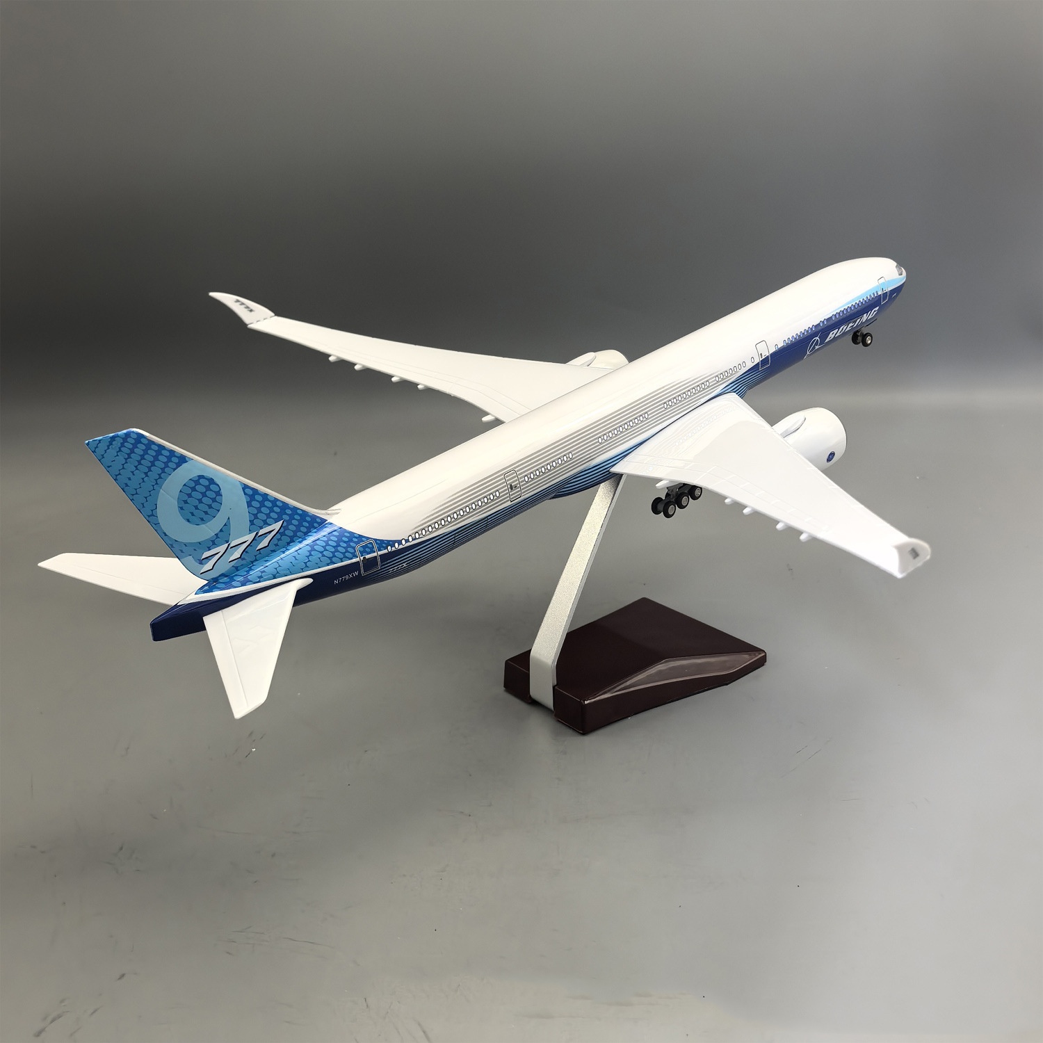 Modello di Aereo in Resina Pre - Model Kit Plane recensione e prezzo