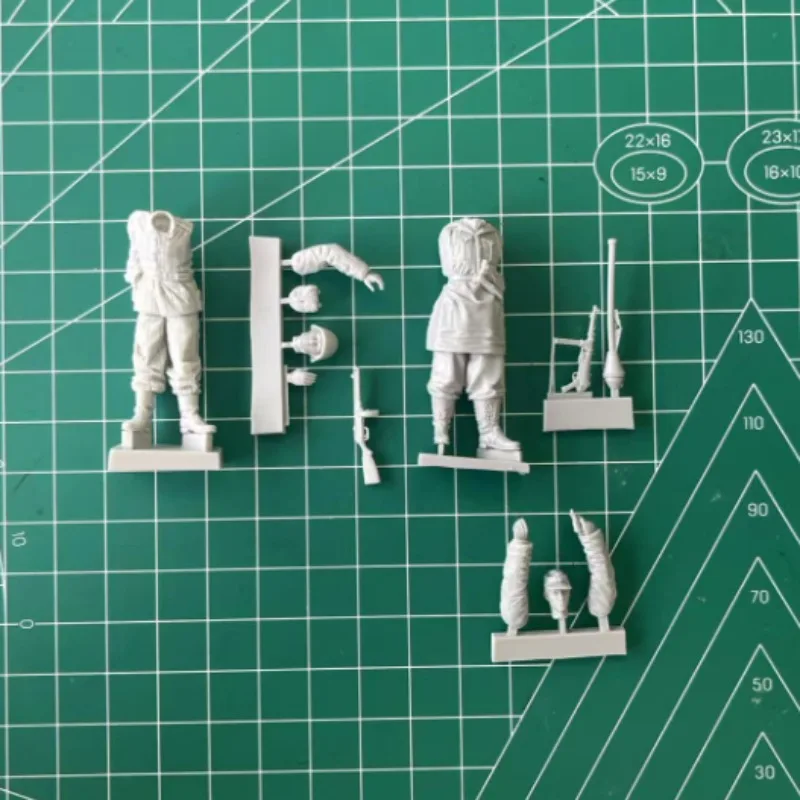 1/35 Bilancia Figura In Resina - Model Kit Perfect Grade recensione e prezzo